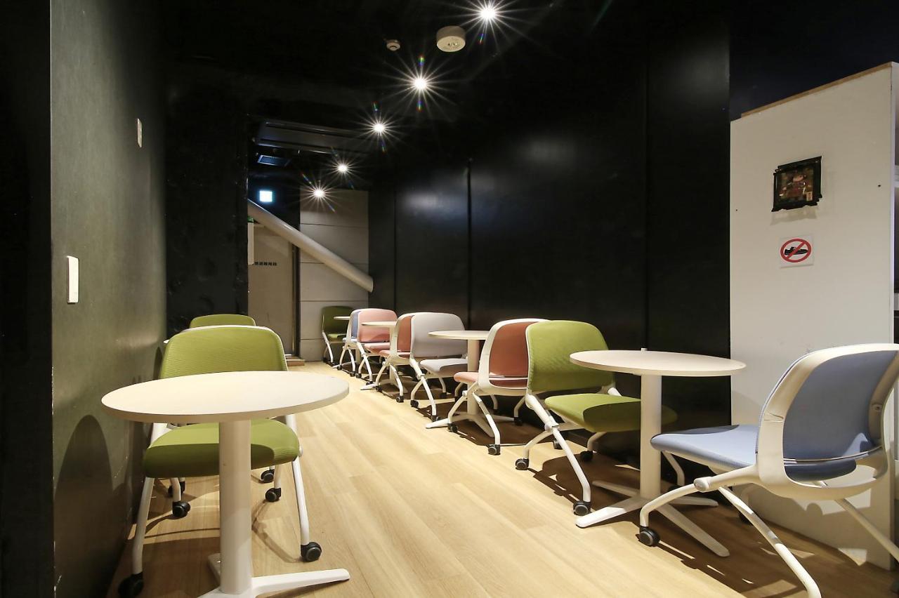 Kapselhotel Capsule Transit Shinjuku *