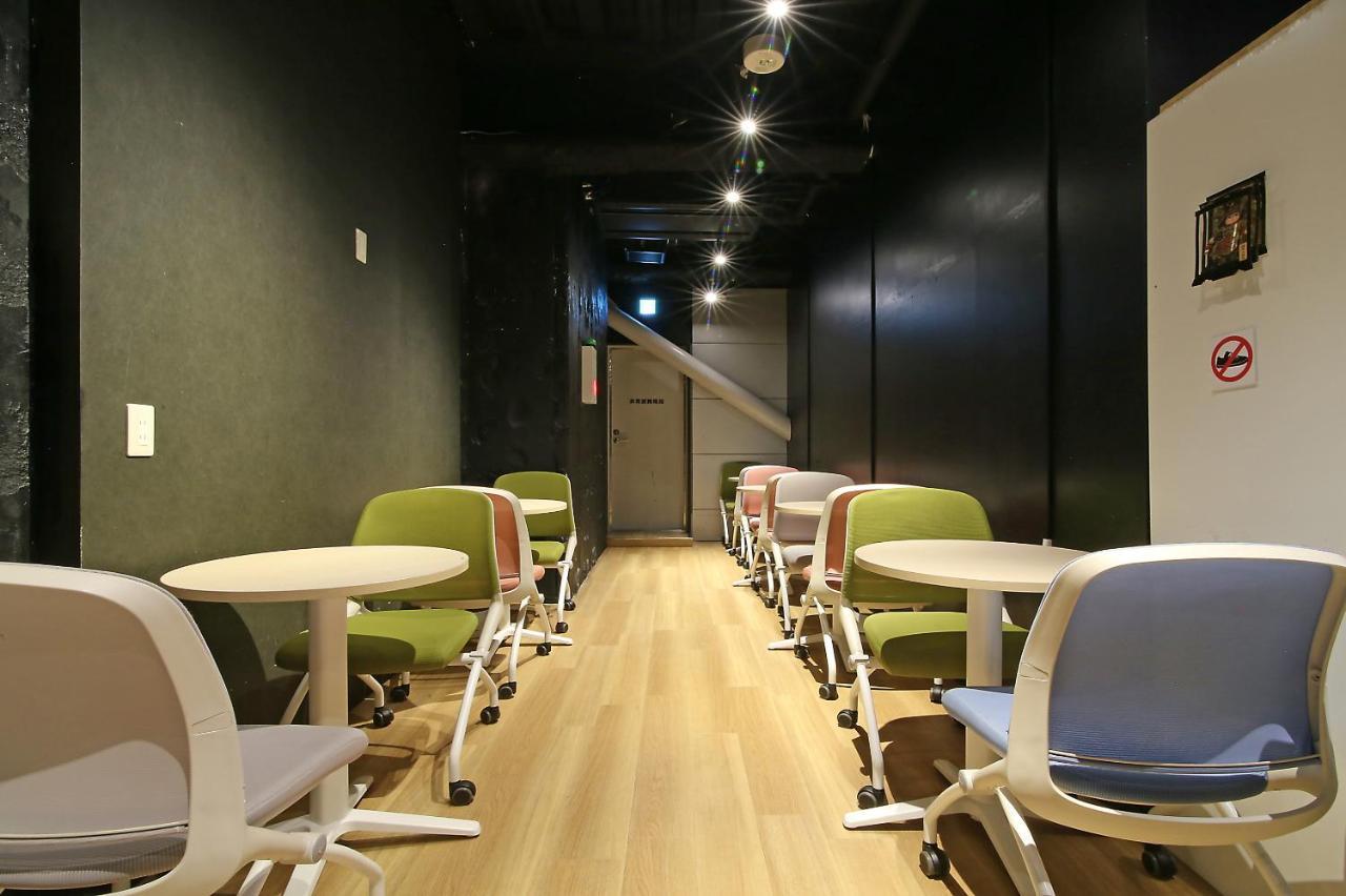 Hotel cápsula Capsule Transit Shinjuku *